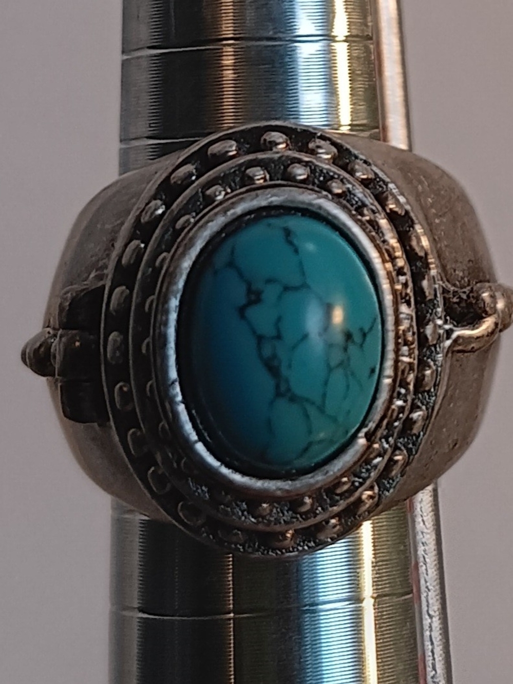 Silver-Tone Ring with Turquoise Cabochon - Blue Poison Ring Opening
